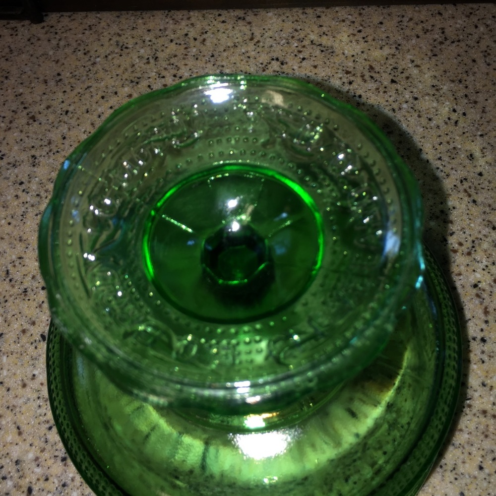 Vintage Green Candy Dish (Glass) - Picture 3 of 8